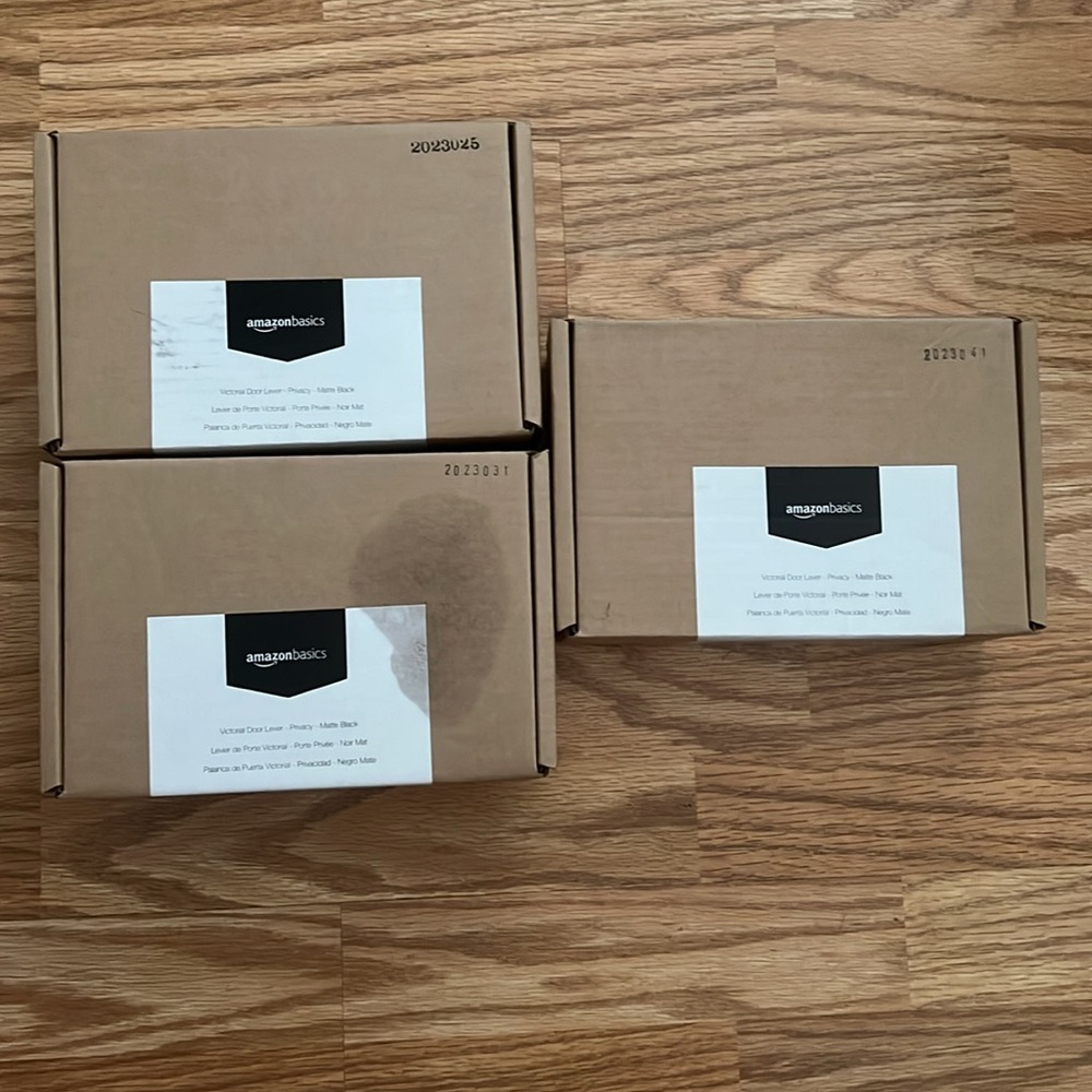 Amazon Basics Victorial Door Lever, Passage, Matte Black 3 pack
